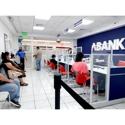 Banco Azteca El Salvador